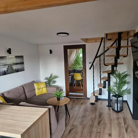 Nad Jeziorem Holiday home Bozkowice